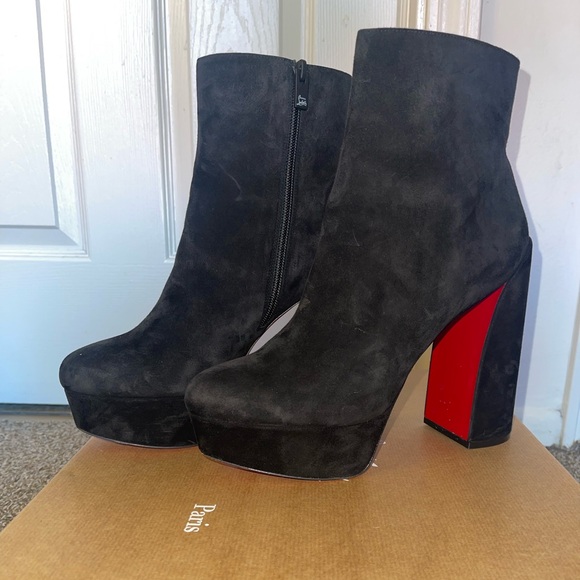 Christian Louboutin Black VEAU VELOURS               MOVIDA BOOTY 130 - Picture 1 of 10